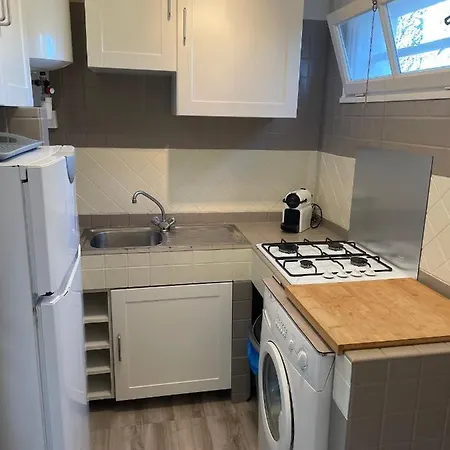 דירה Appartement Climatise Bord De Mer La Faviere